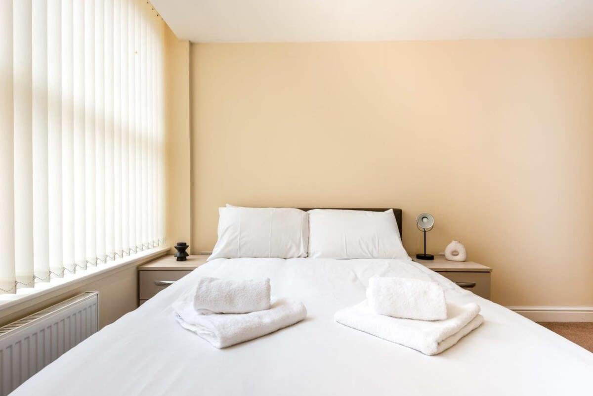 Bright 1 Bedroom Budget Flat In Central Pontefract Exterior foto