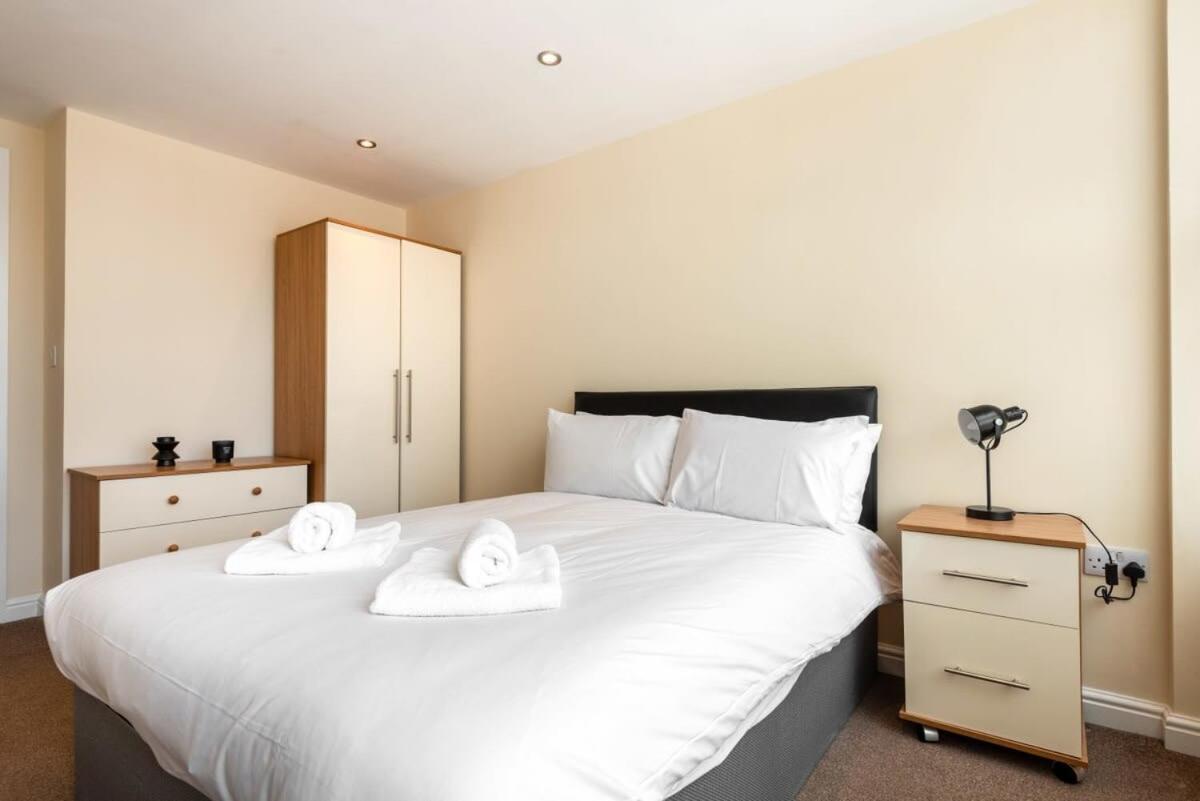 Bright 1 Bedroom Budget Flat In Central Pontefract Exterior foto