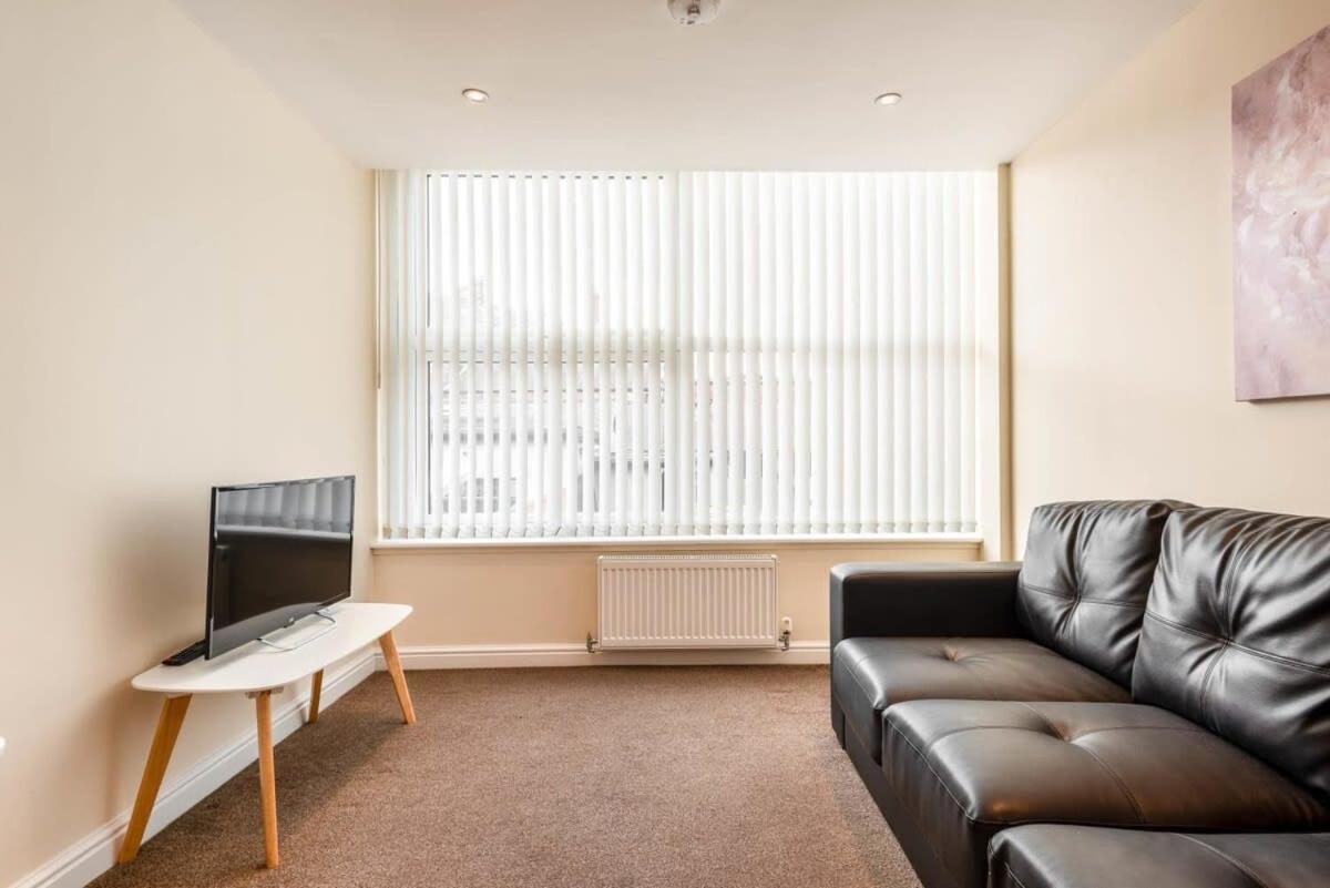 Bright 1 Bedroom Budget Flat In Central Pontefract Exterior foto